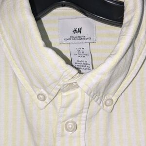 H&M Short Sleeve Button Shirt Relaxed Medium